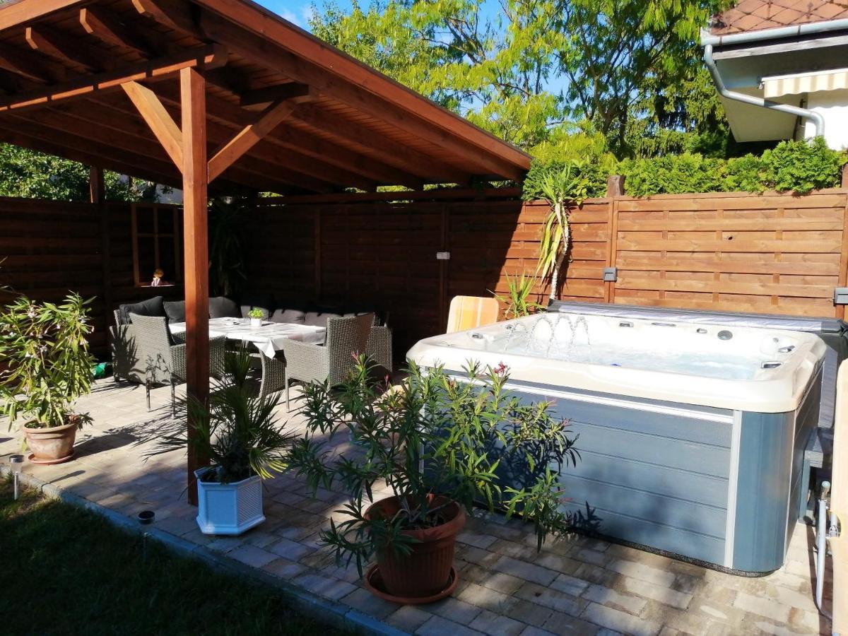 Villa Terrazza Balatongyörök Eksteriør billede