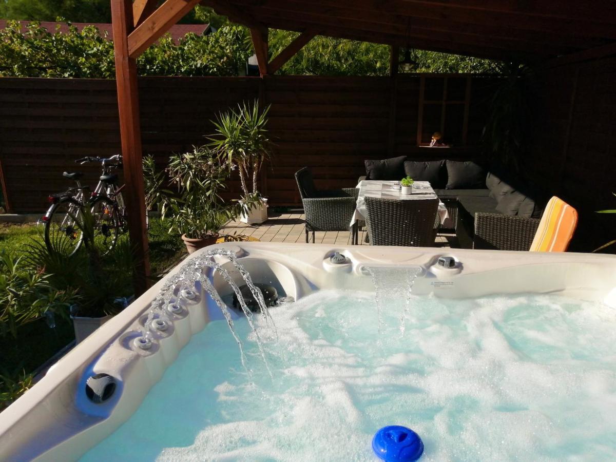 Villa Terrazza Balatongyörök Eksteriør billede