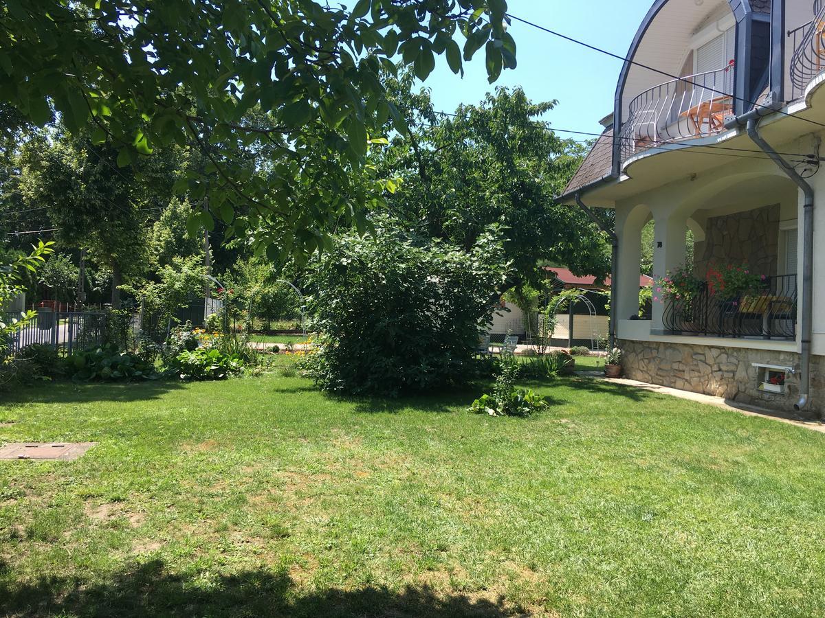 Villa Terrazza Balatongyörök Eksteriør billede
